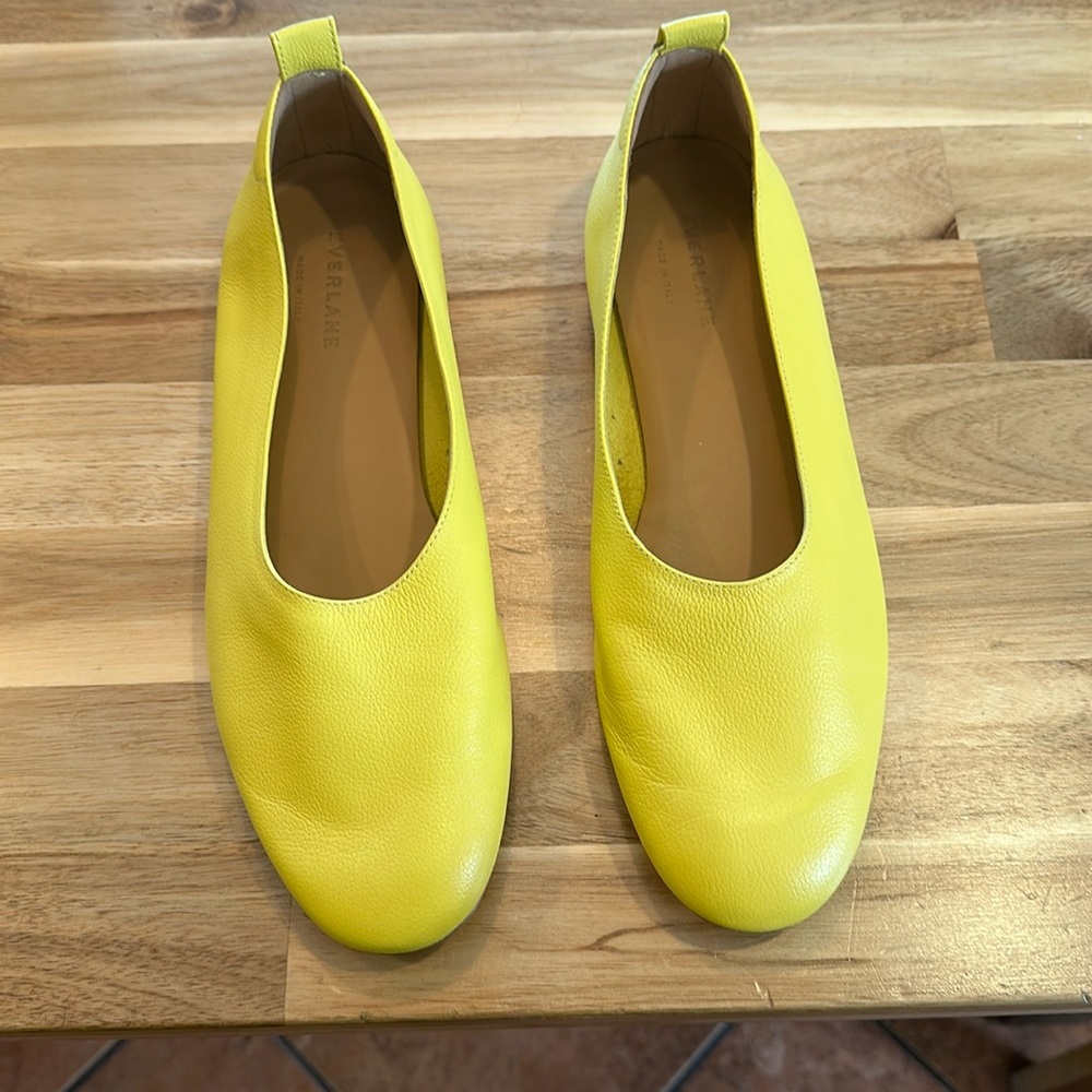 Ladies Ballet flats size 9